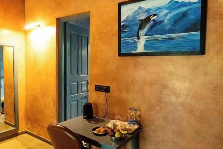 Room 5 of 48