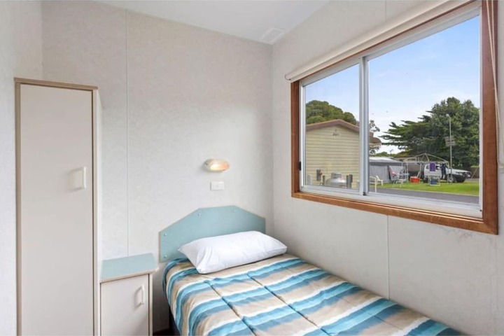 Room 8 of 74