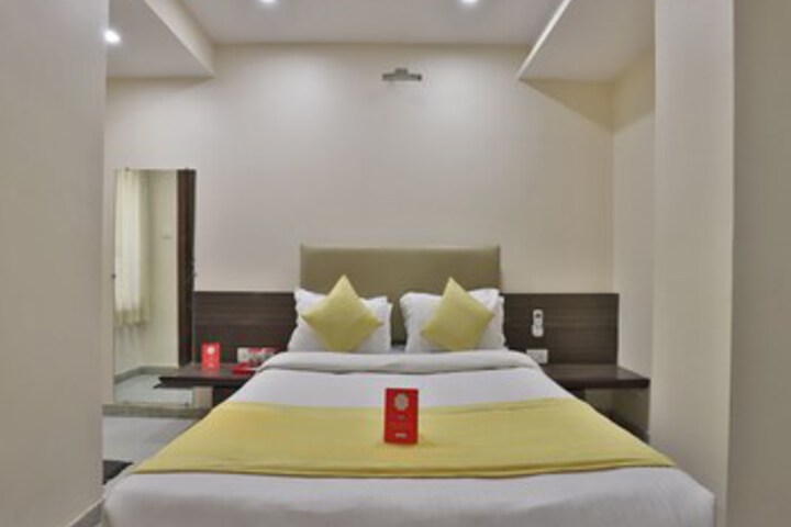 Room 13 of 20