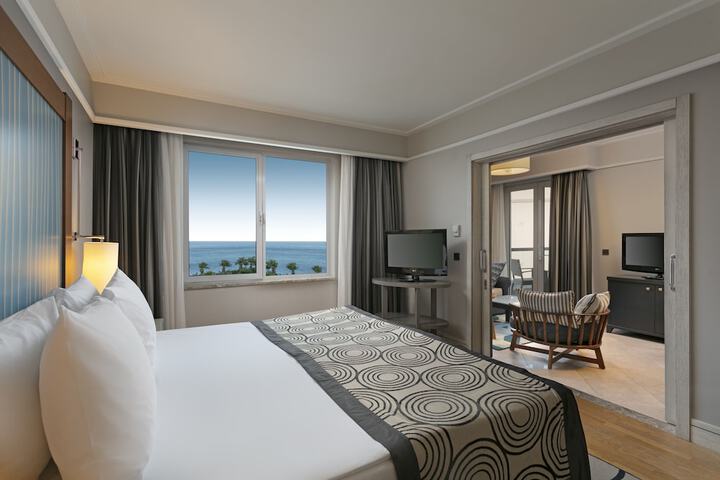 Room 30 of 164