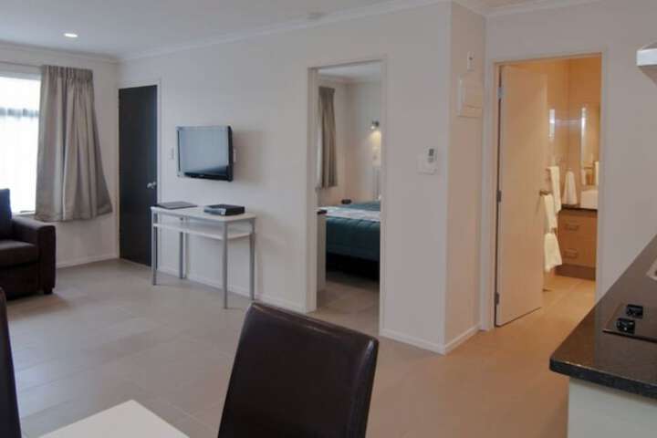 Room 25 of 42