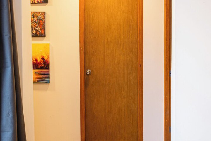 Room 5 of 74