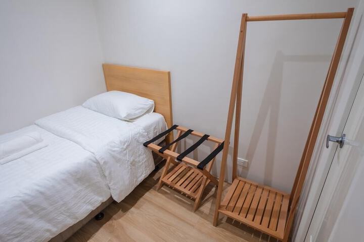 Room 12 of 50