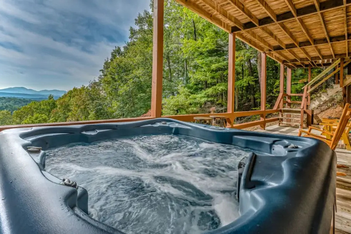 Pool 7 of 17