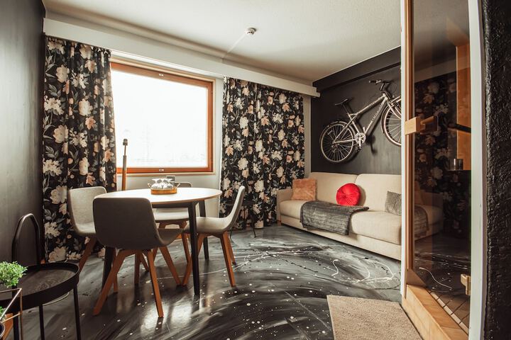 Room 27 of 57