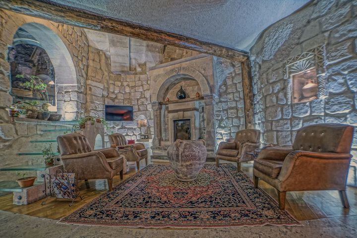 Guest Lobby