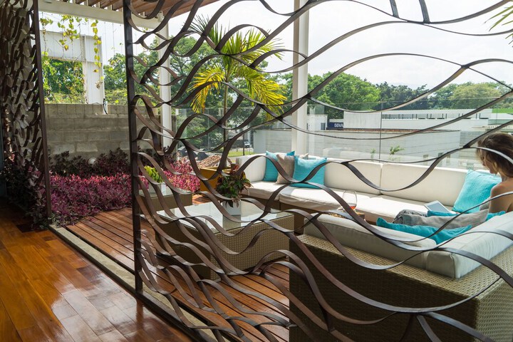 Terrace/Patio 9 of 45
