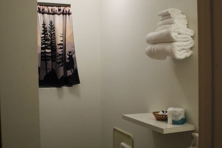 Room 52 of 69