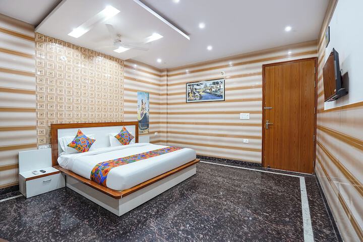 Room 14 of 29