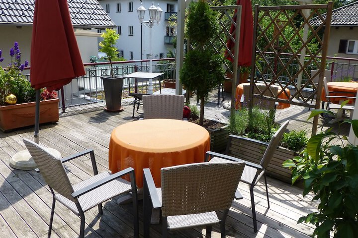 Terrace/Patio 9 of 25