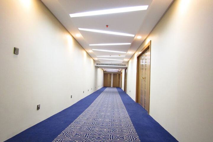 Ballroom/Hall 48 of 56