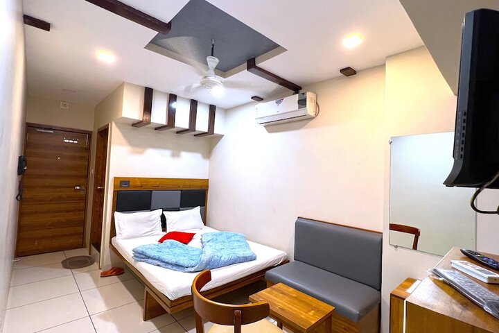 Room 5 of 35