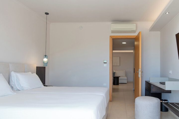 Room 17 of 91