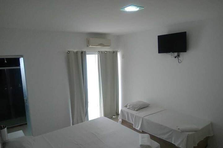 Room 4 of 7
