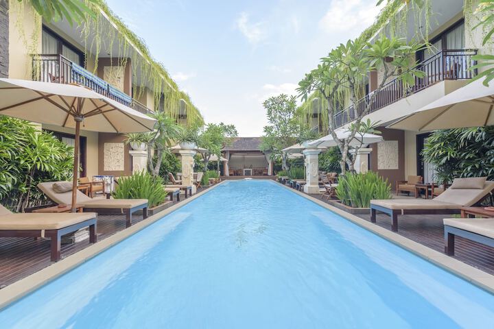 Pools & Facilities