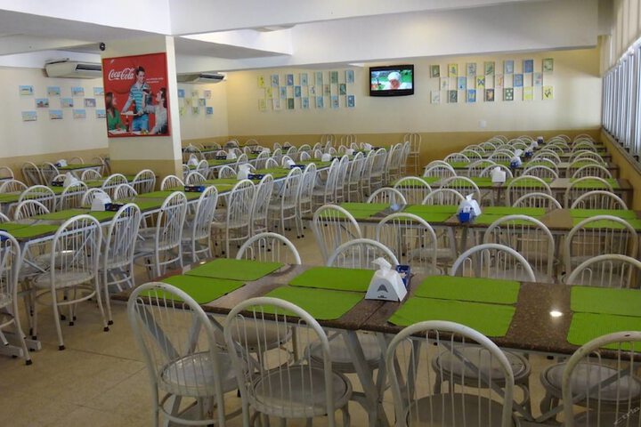 Dining 11 of 15