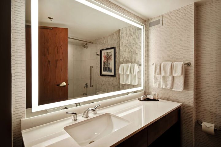Bathroom shower