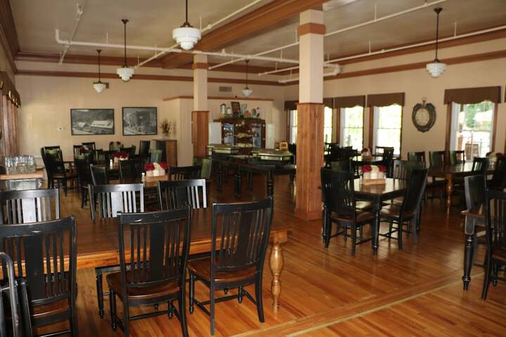 Breakfast/Coffee Service 215 of 243