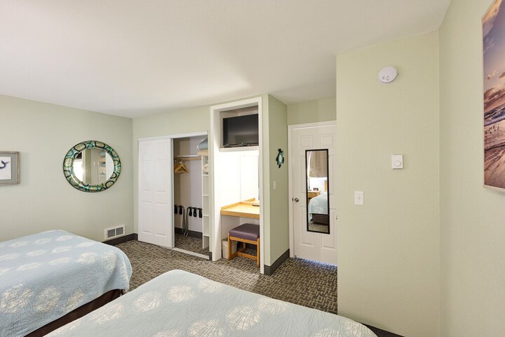Room 71 of 198