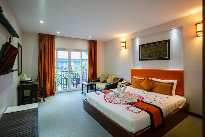 Room 4 of 44