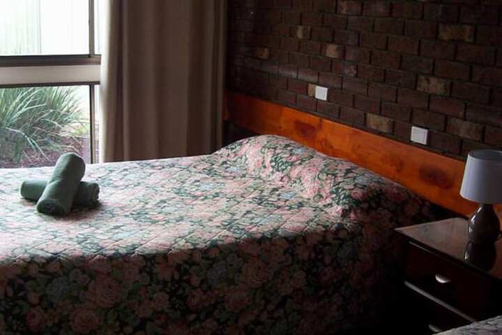 Room 6 of 50