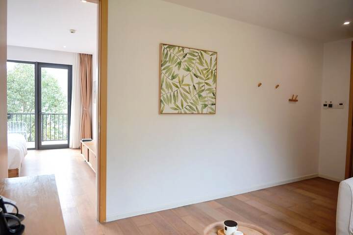 Room 46 of 218