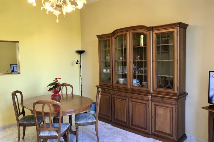 Room 32 of 52
