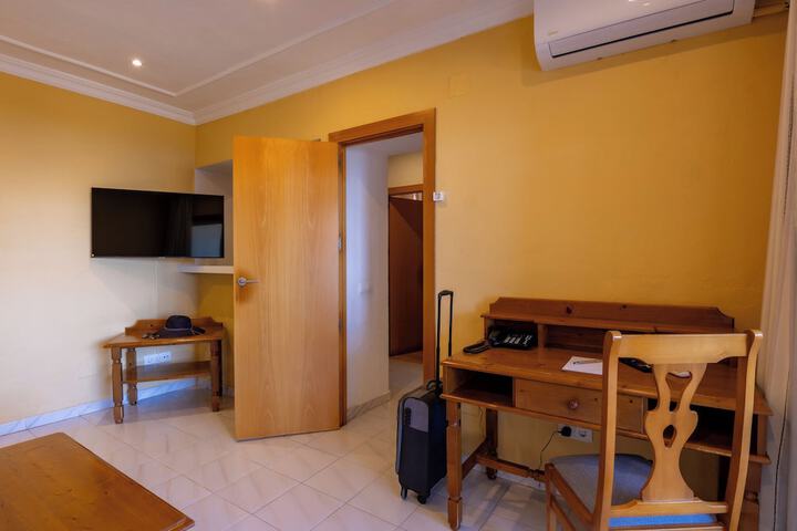 Room 59 of 132