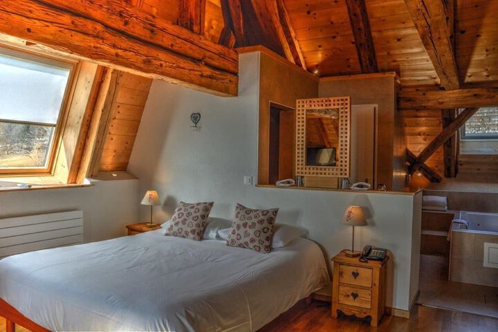 Room 4 of 45