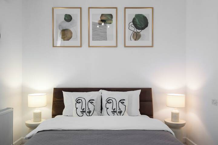 Room 46 of 355