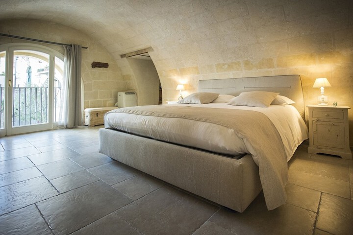 Room 9 of 39