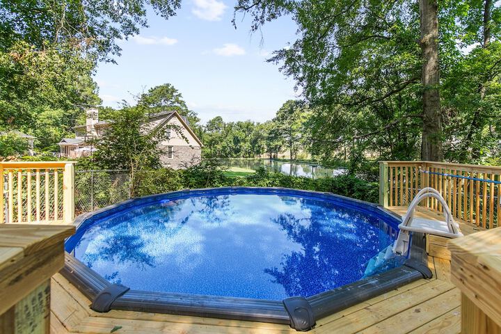 Pool 22 of 26