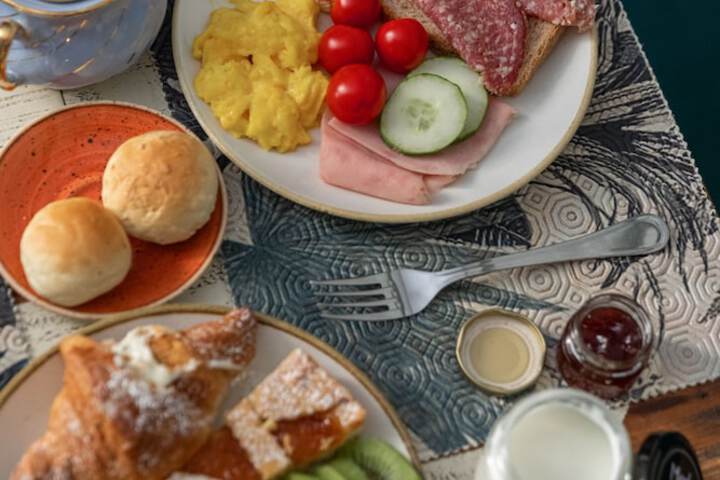 Breakfast/Coffee Service 64 of 81