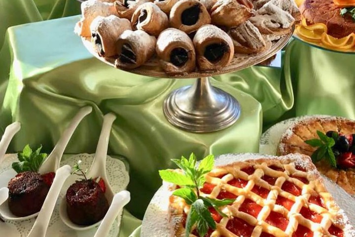 Breakfast/Coffee Service 66 of 90