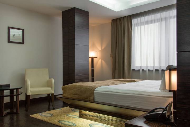 Room 7 of 39