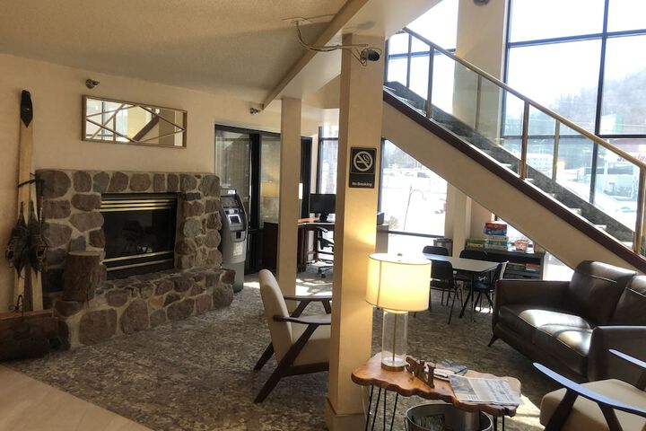 Hotel Interior 56 of 60