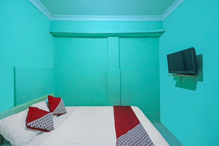 Room 9 of 23