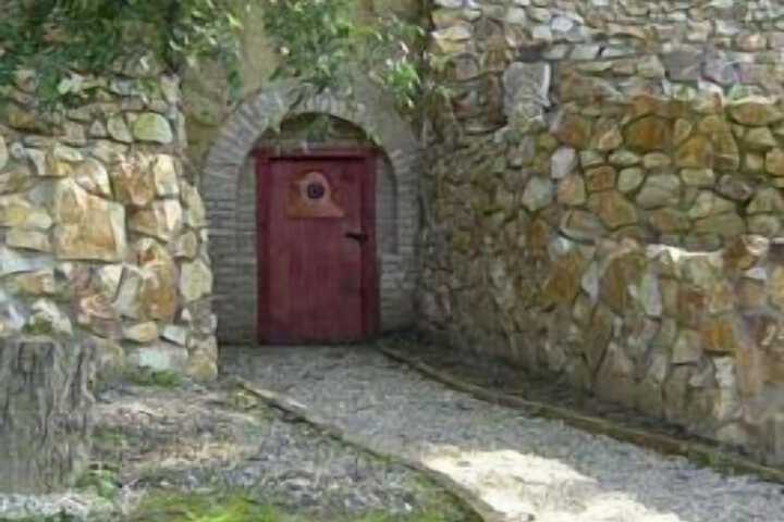 Property Grounds 28 of 37