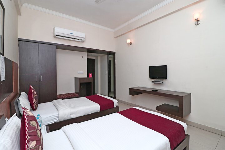 Room 18 of 25