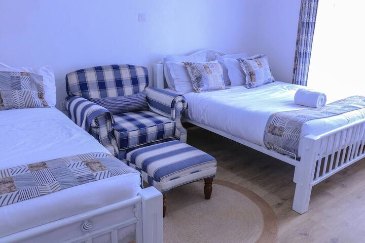 Room 12 of 66