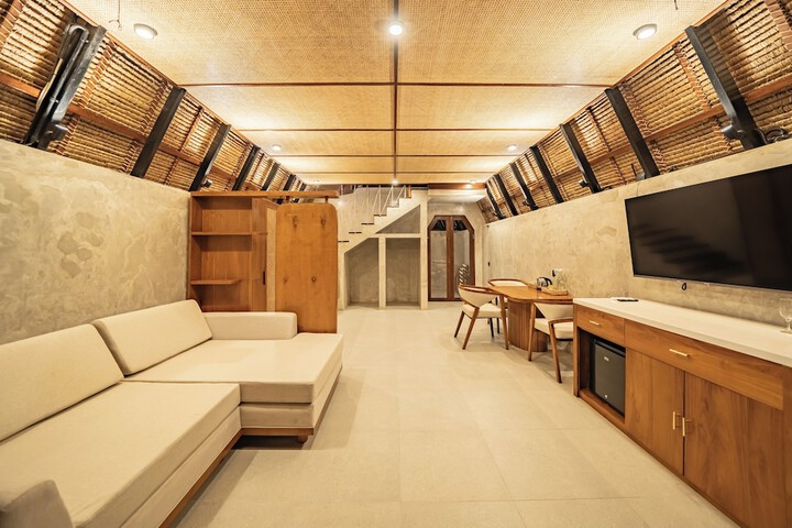 Room 13 of 57