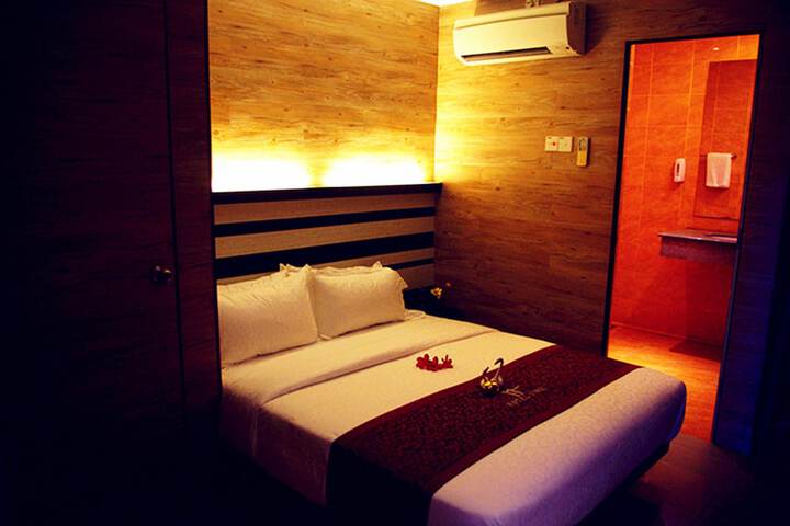 Room 9 of 44