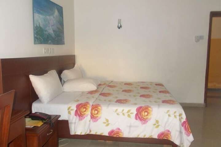 Room 7 of 29