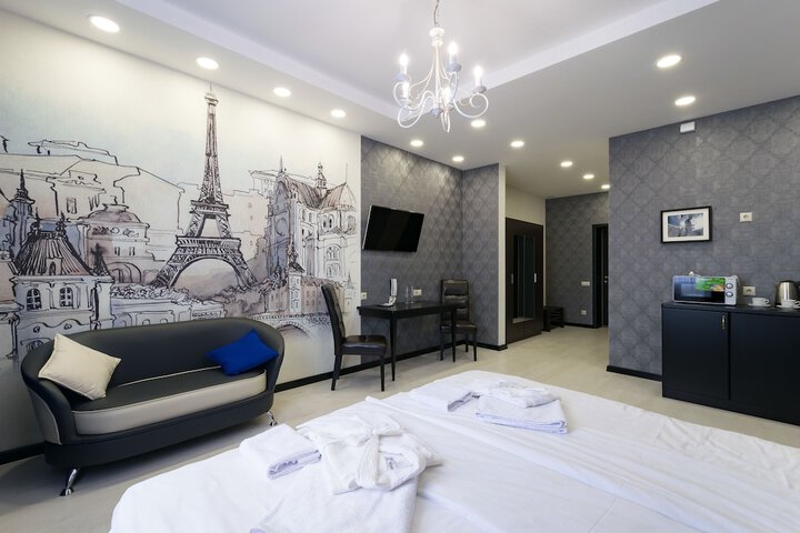 Room 17 of 101