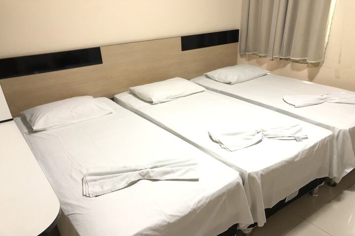 Room 14 of 21