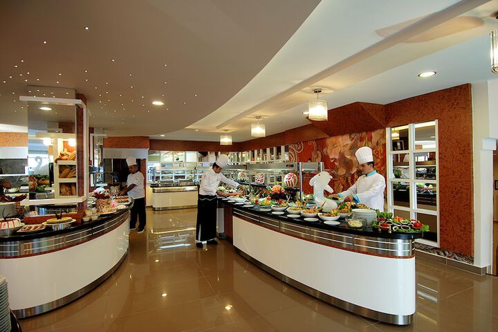 Dining 45 of 71