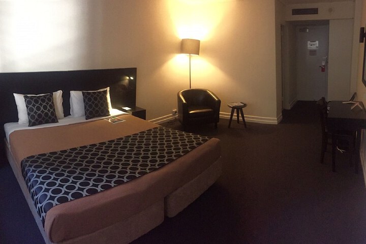 Room 14 of 39