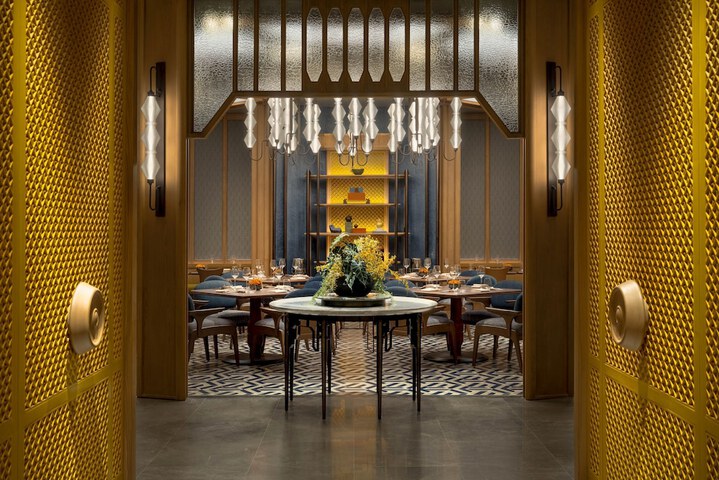 Dining 62 of 110