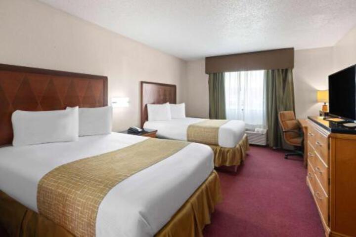 Room 8 of 46