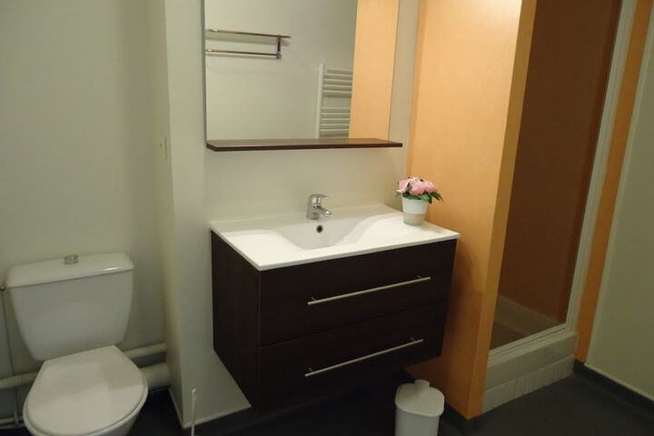Room 40 of 59